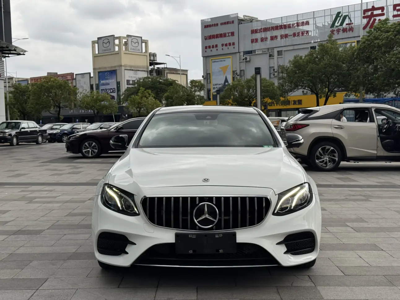 Mercedes-Benz E-Class  из Китая