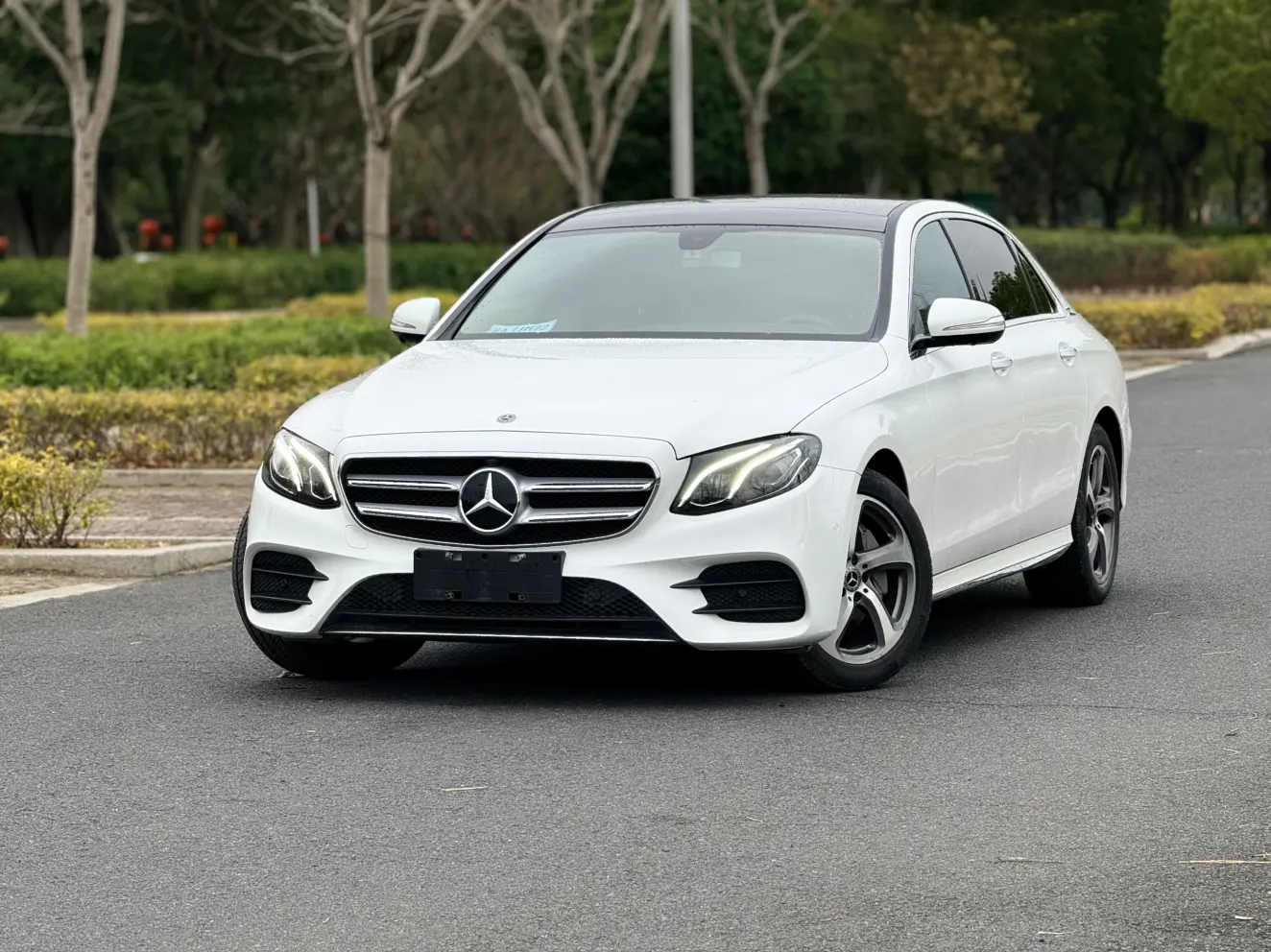 Mercedes-Benz E-Class  из Китая