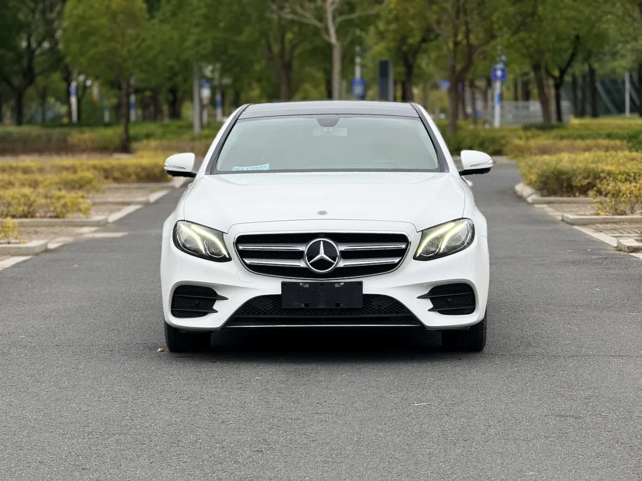 Mercedes-Benz E-Class  из Китая