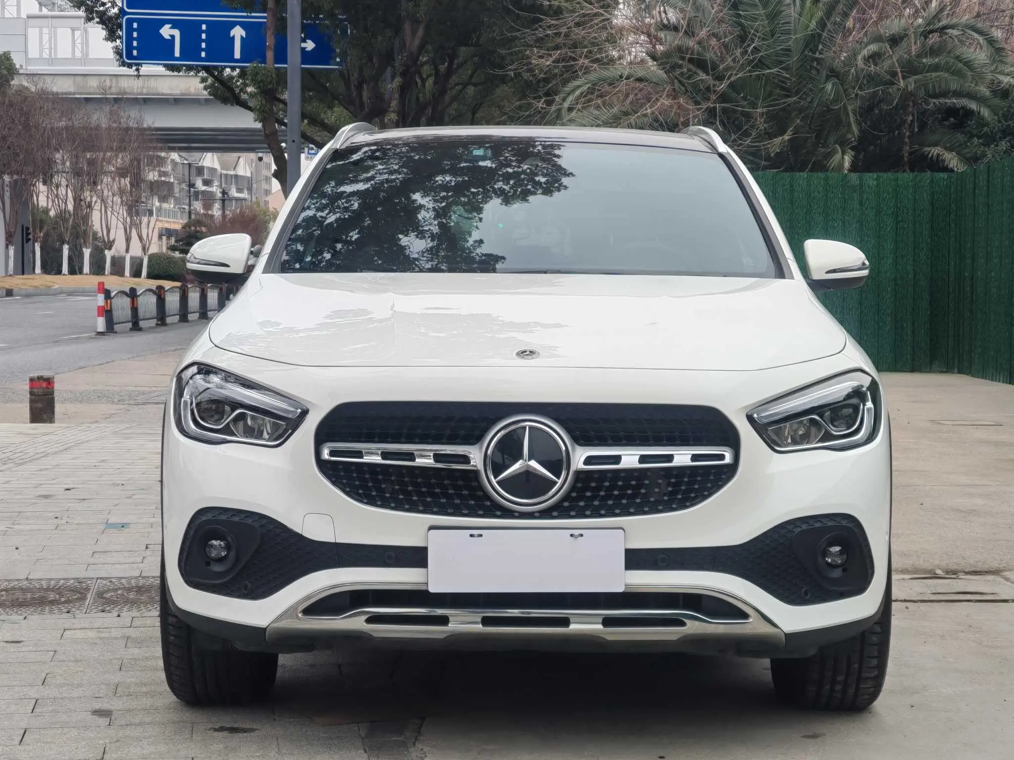 Mercedes-Benz GLA  из Китая