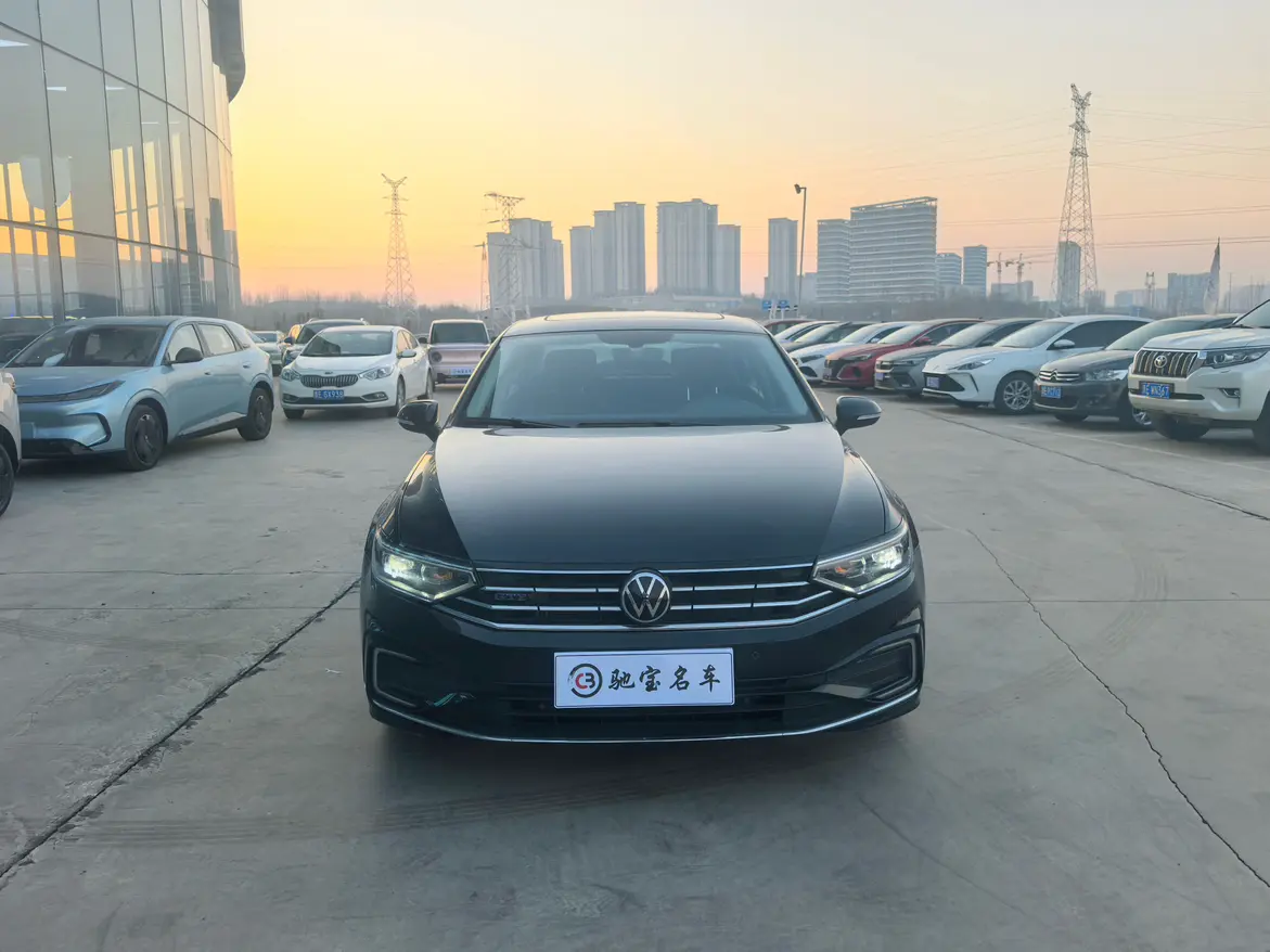 Volkswagen Magotan PHEV  из Китая