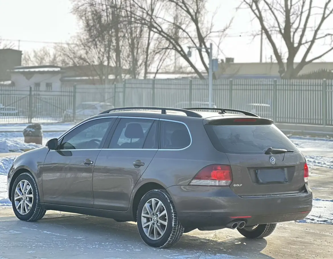 Volkswagen Golf  из Китая