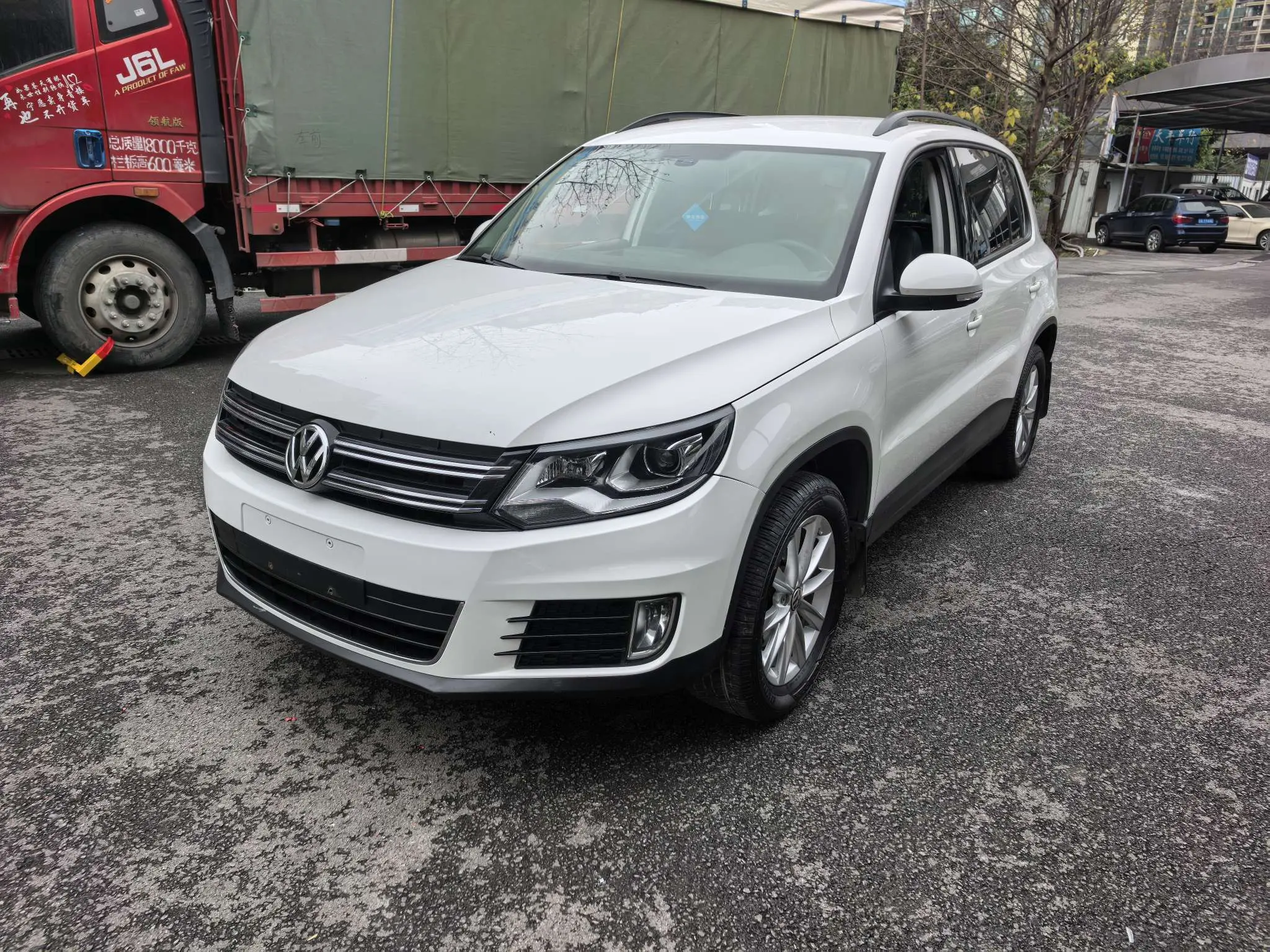 Volkswagen Tiguan (Tharu)  из Китая