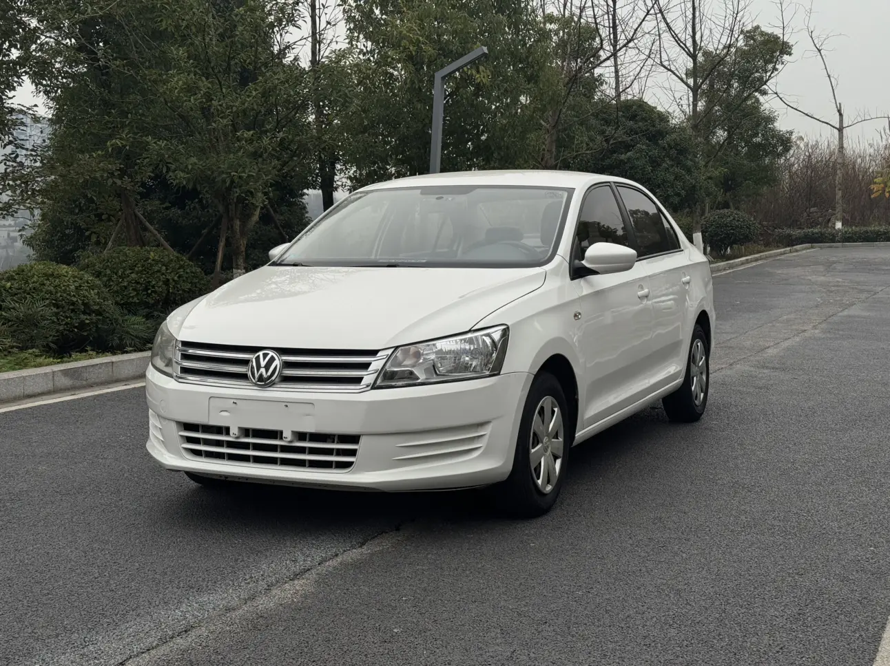 Volkswagen Santana  из Китая