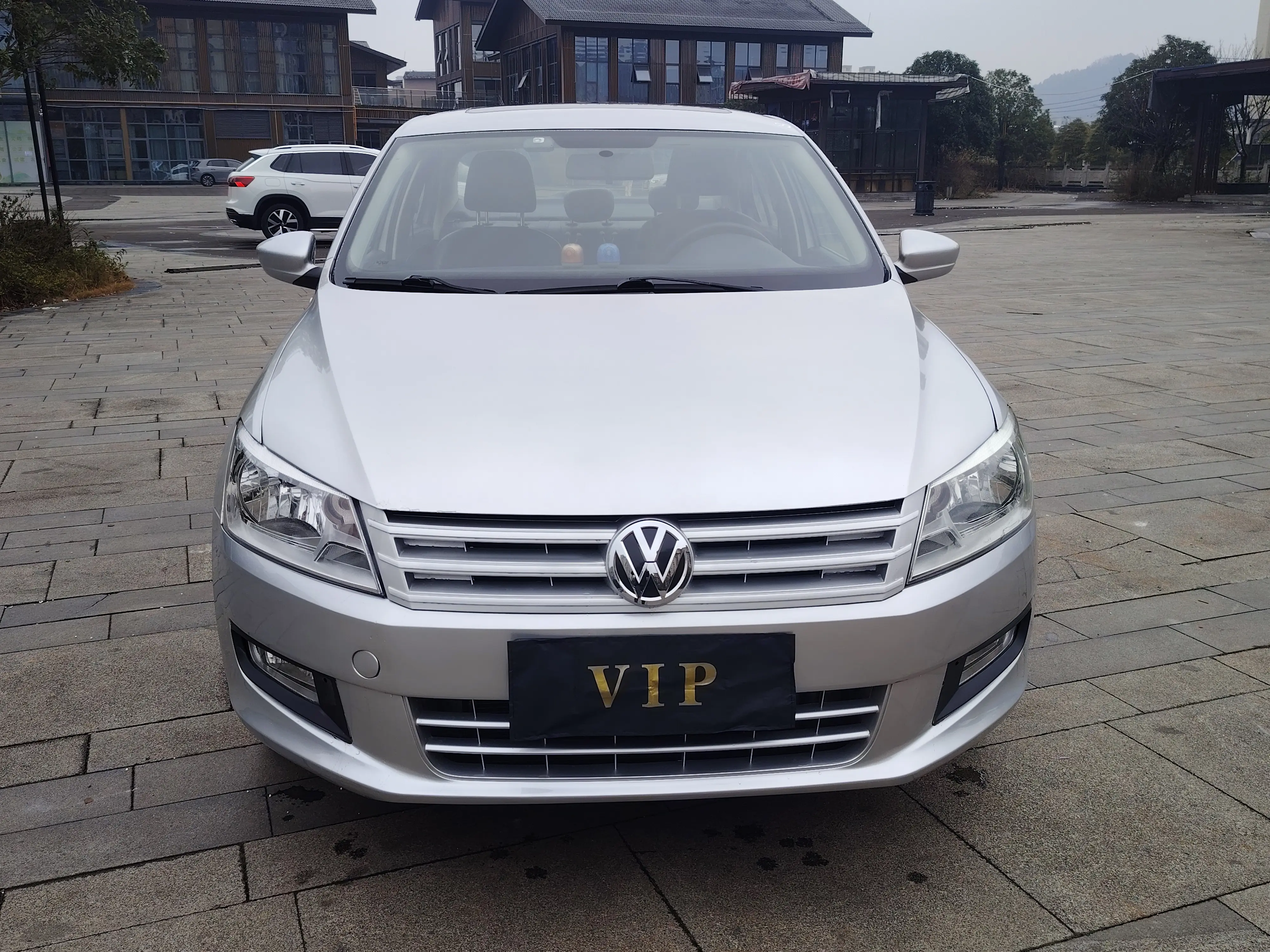 Volkswagen Santana  из Китая