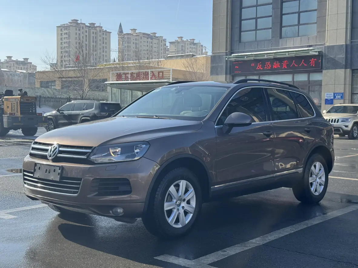 Volkswagen Touareg  из Китая