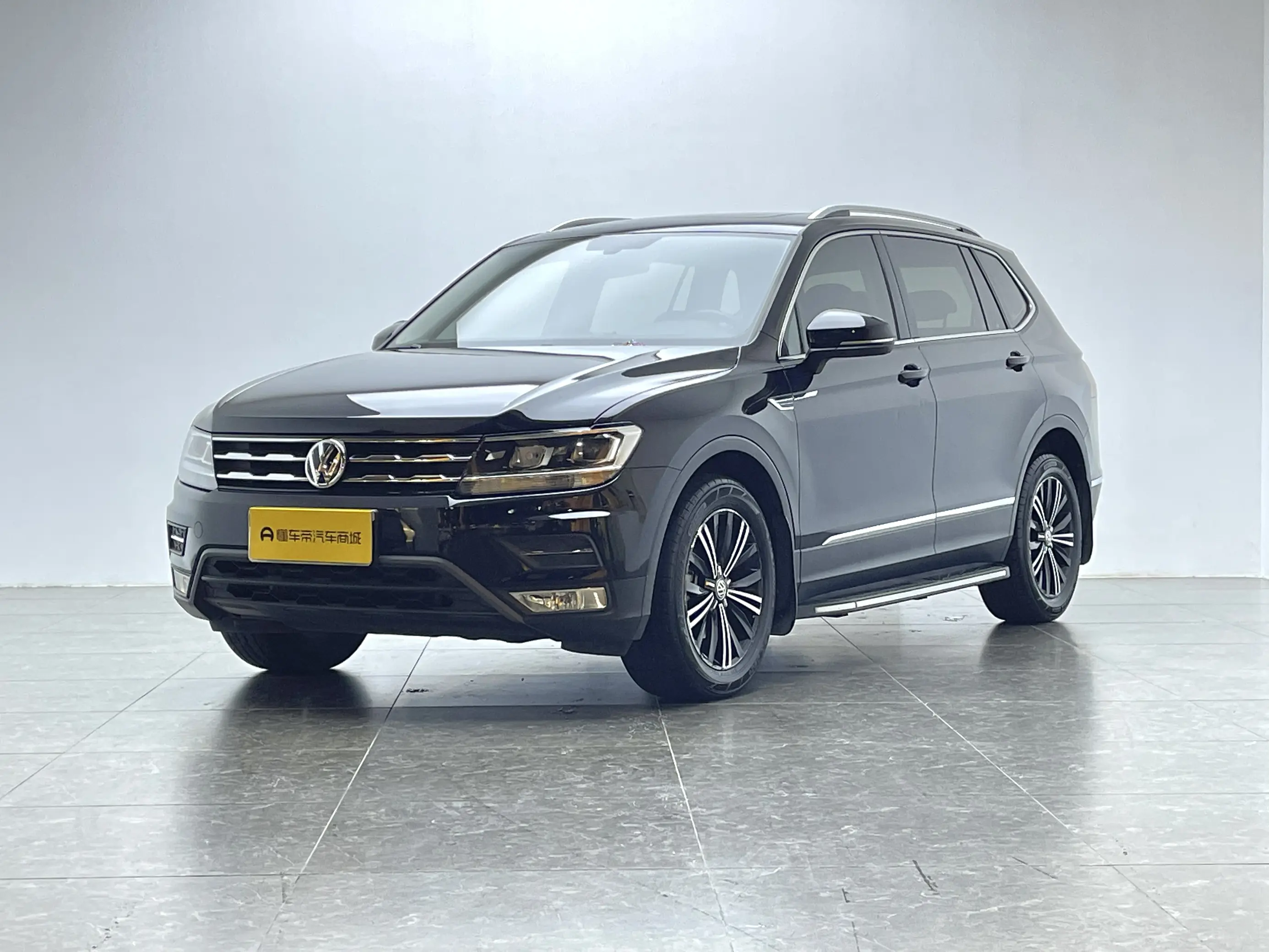 Volkswagen Tiguan L  из Китая