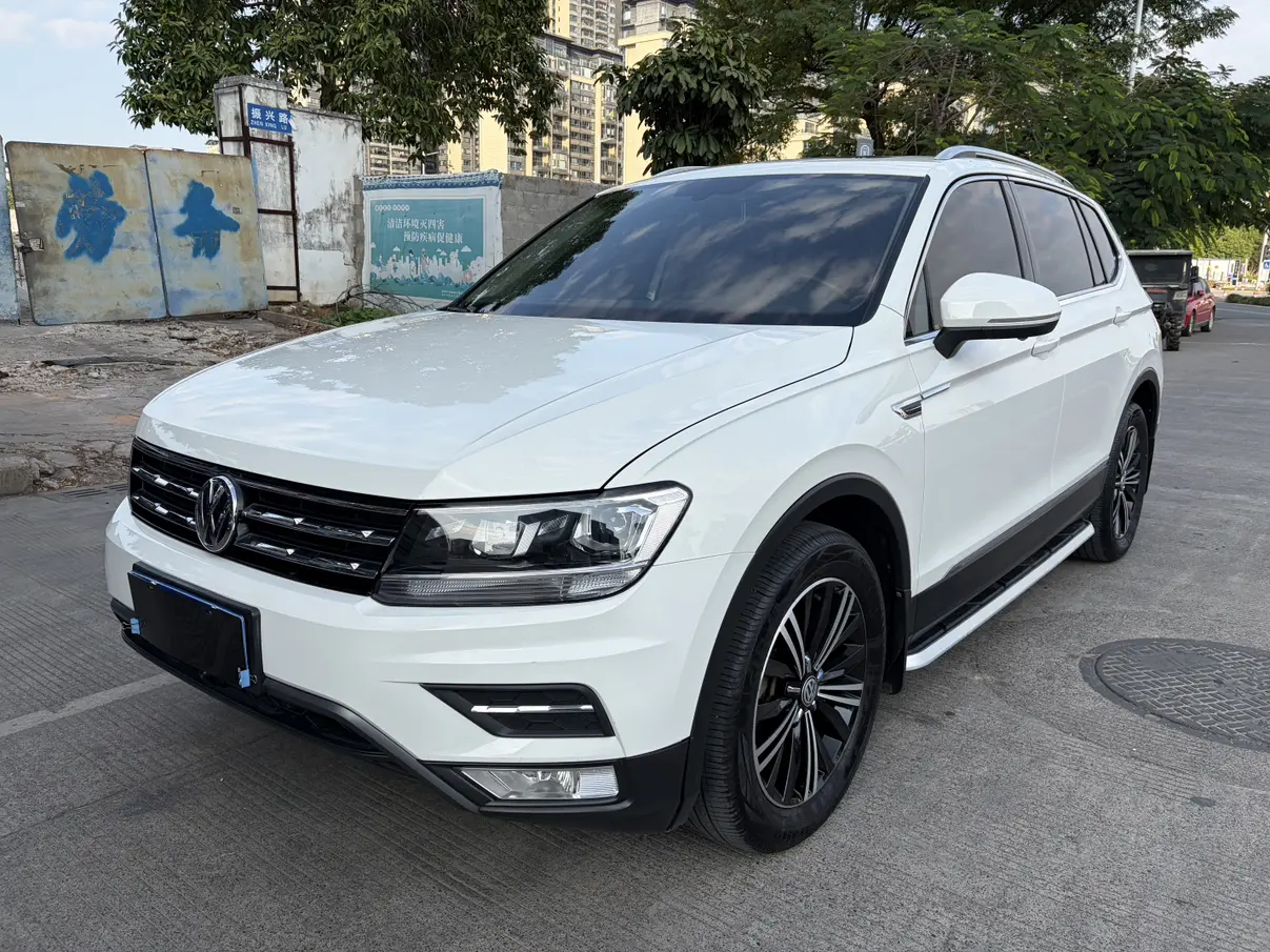 Volkswagen Tiguan L  из Китая
