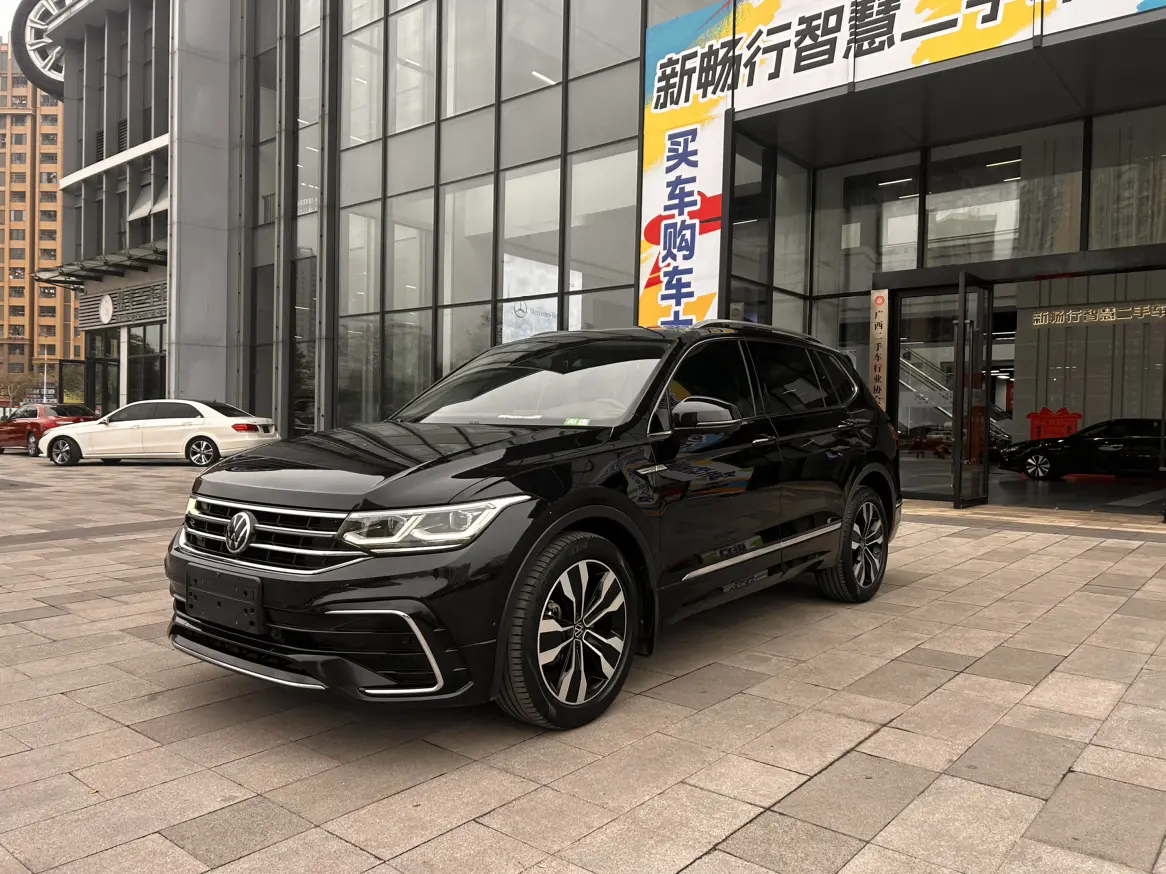 Volkswagen Tiguan L  из Китая