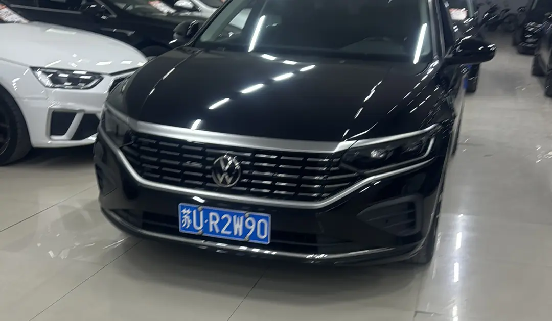 Volkswagen Passat  из Китая