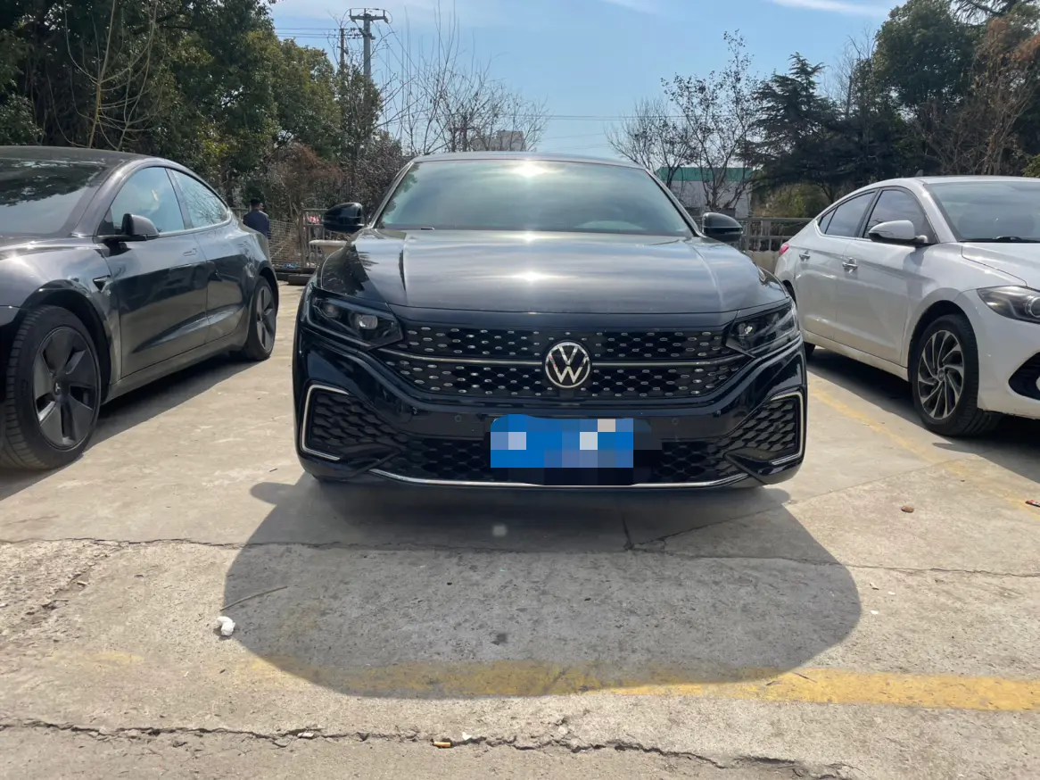 Volkswagen Passat  из Китая