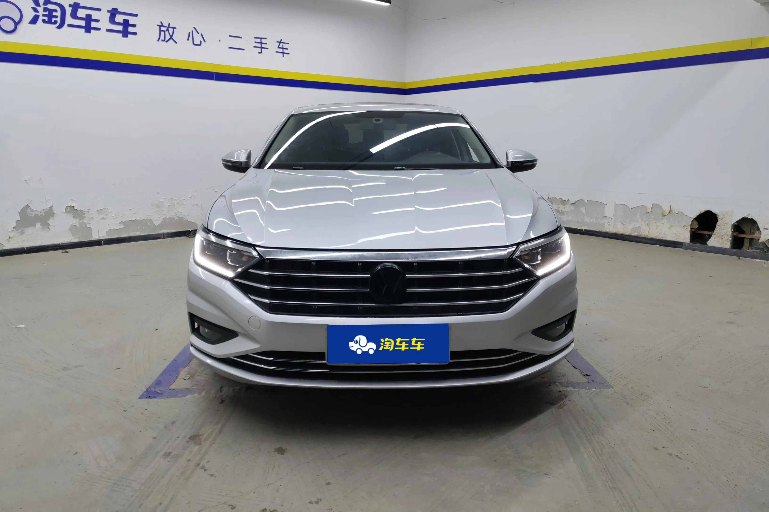 Volkswagen Sagitar  из Китая