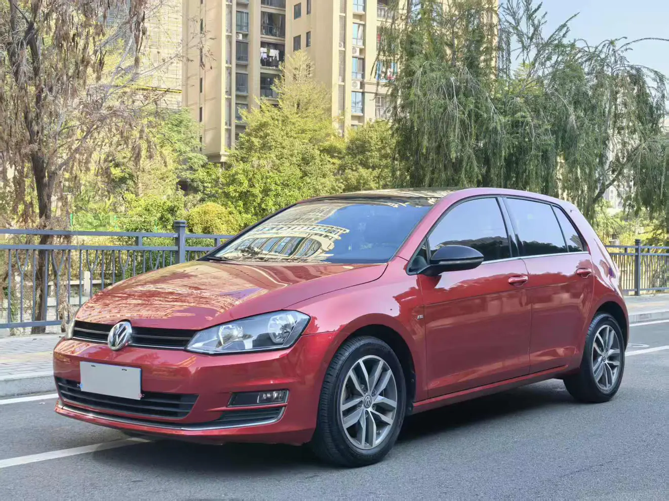 Volkswagen Golf  из Китая