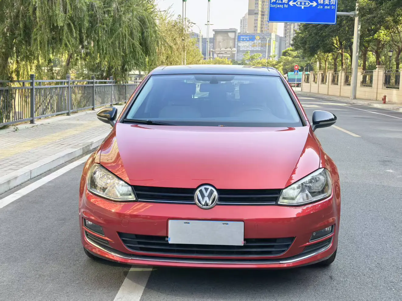 Volkswagen Golf  из Китая