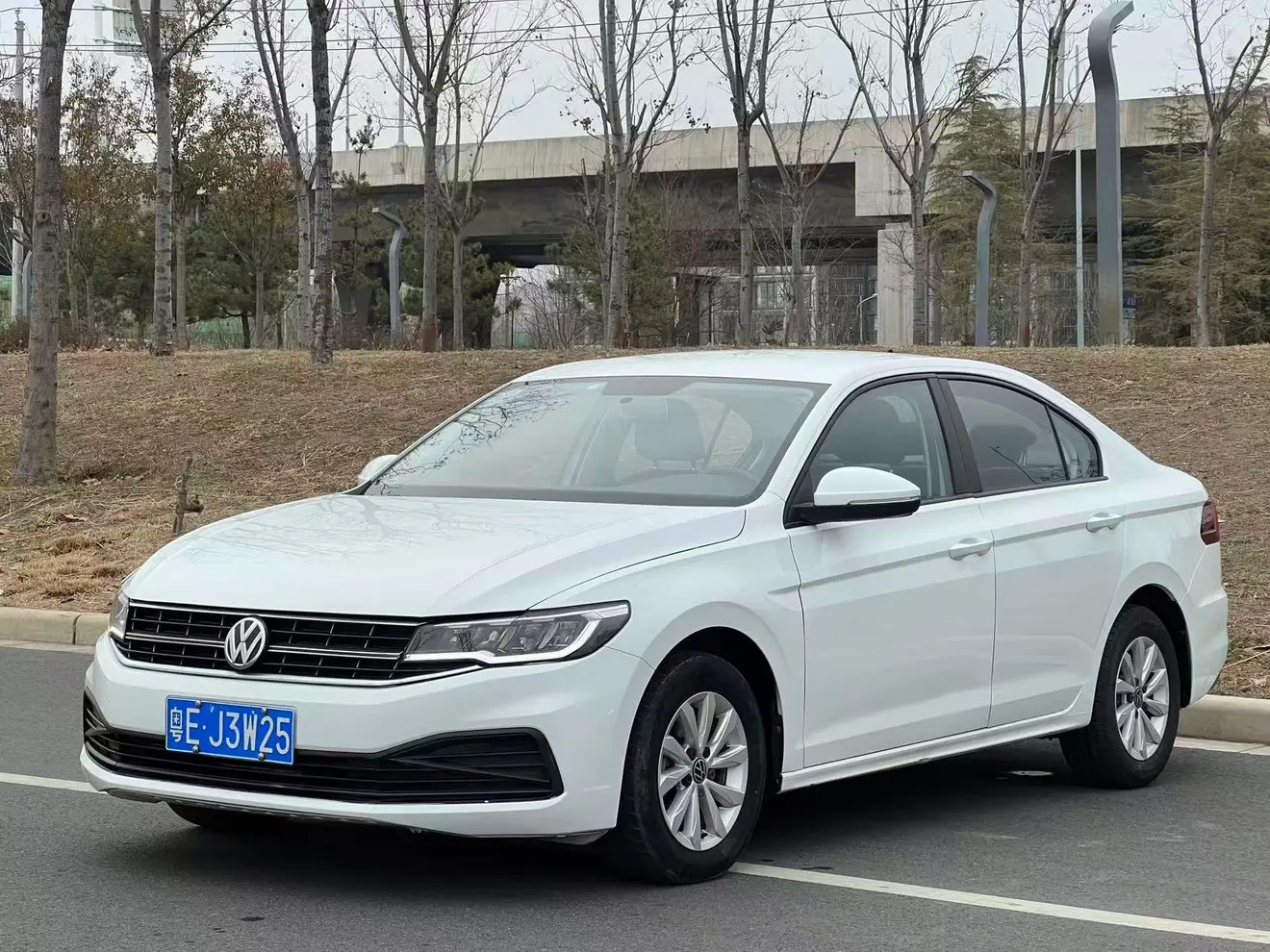 Volkswagen Bora  из Китая