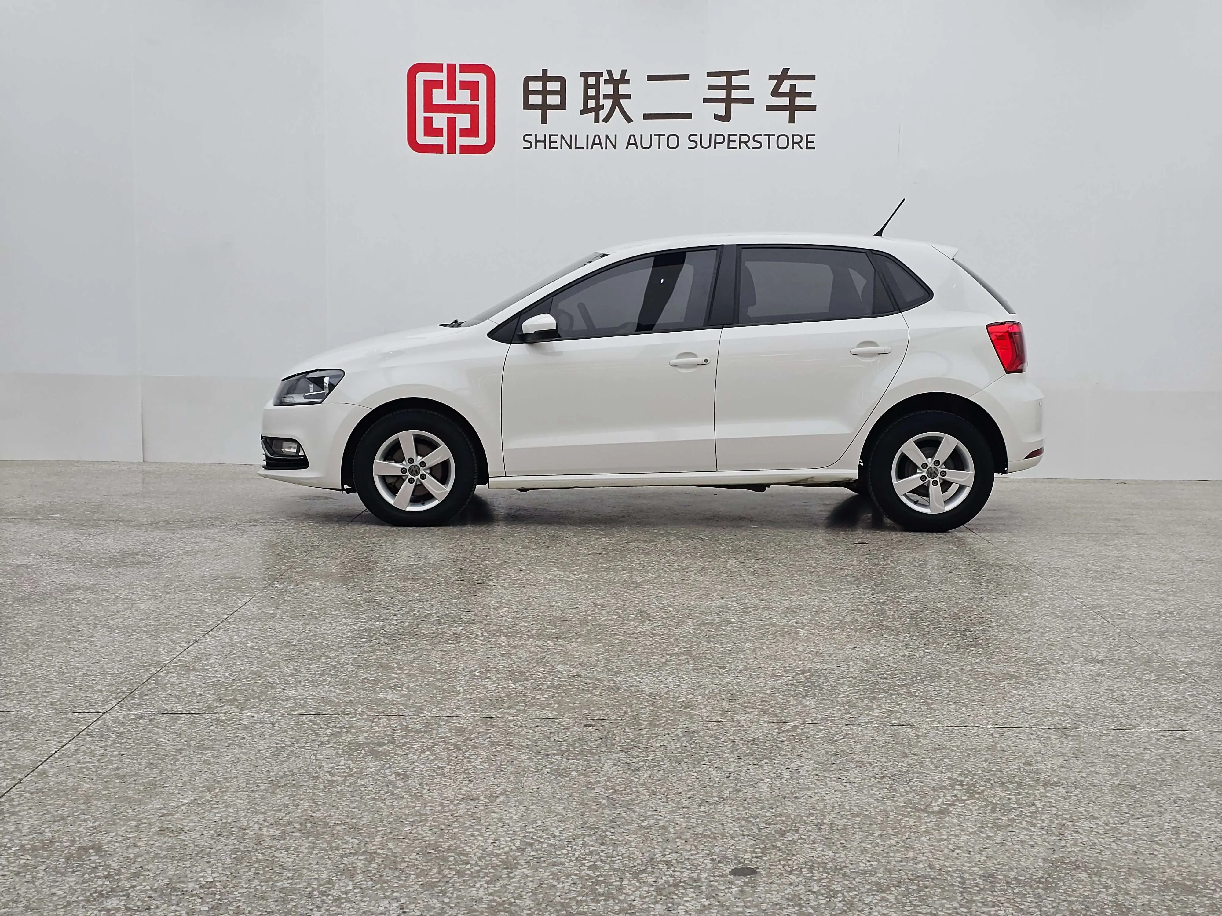 Volkswagen Polo  из Китая