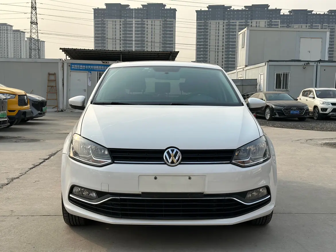 Volkswagen Polo  из Китая