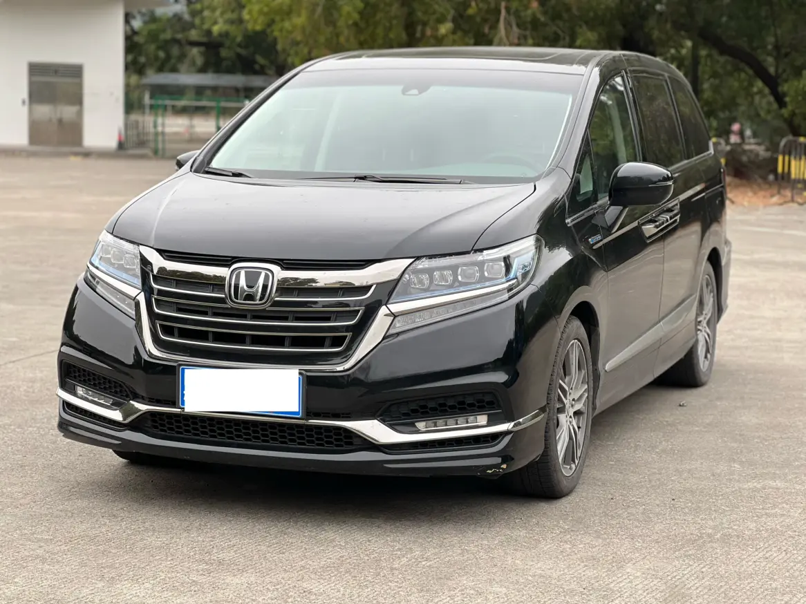 Honda Elysion (Alison)  из Китая