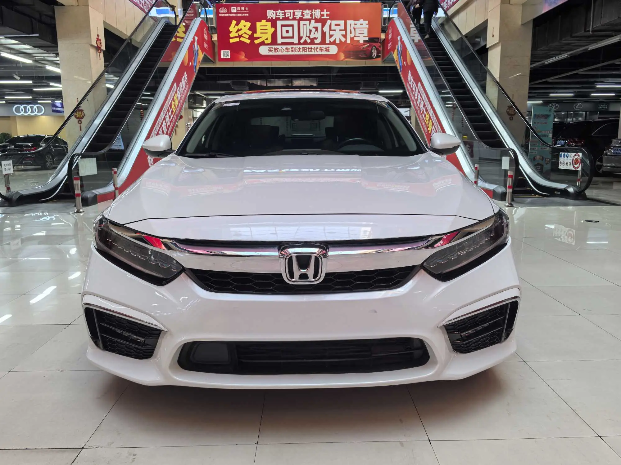 Honda Inspire (Yingshipai)  из Китая