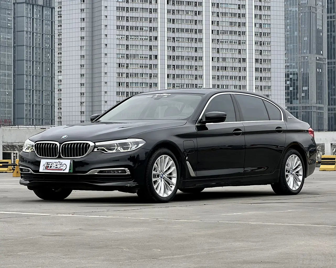 BMW 5 Series PHEV  из Китая