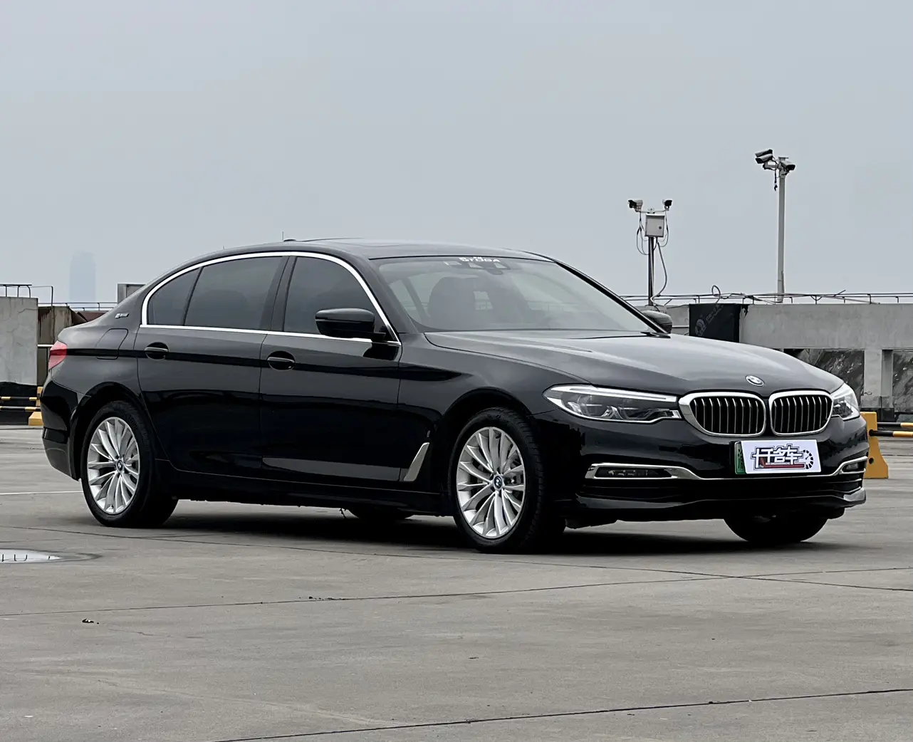 BMW 5 Series PHEV  из Китая