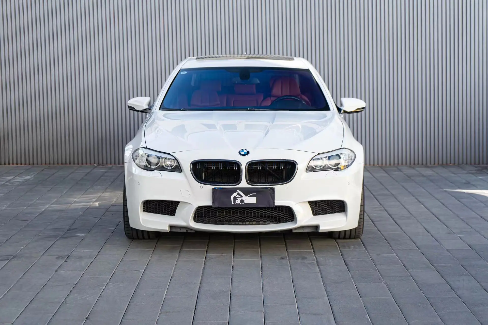 BMW M5  из Китая
