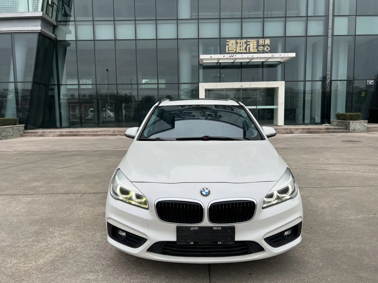 BMW 2 Series Active Tourer  из Китая