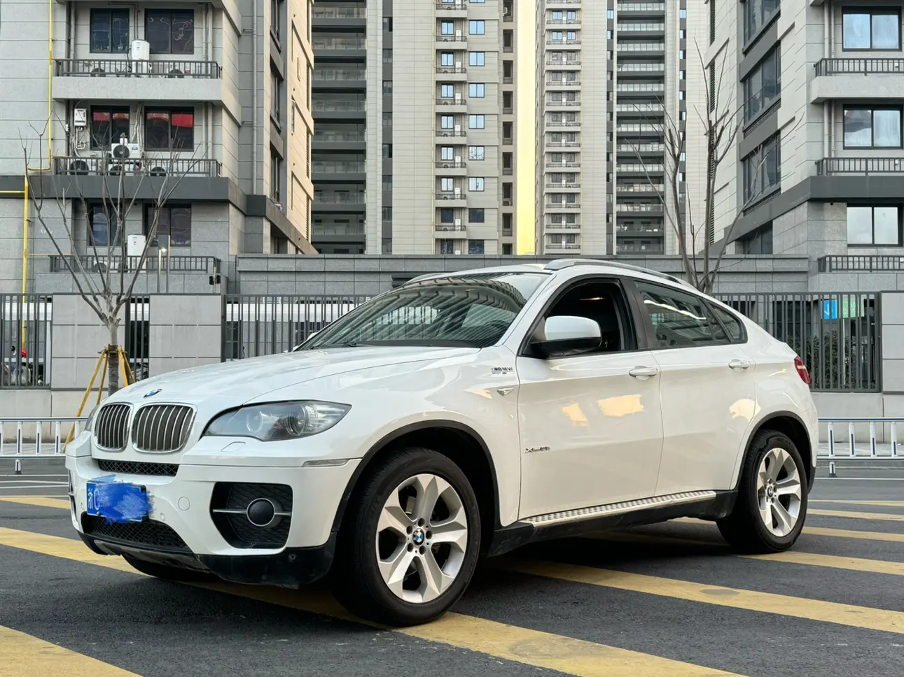 BMW X6  из Китая