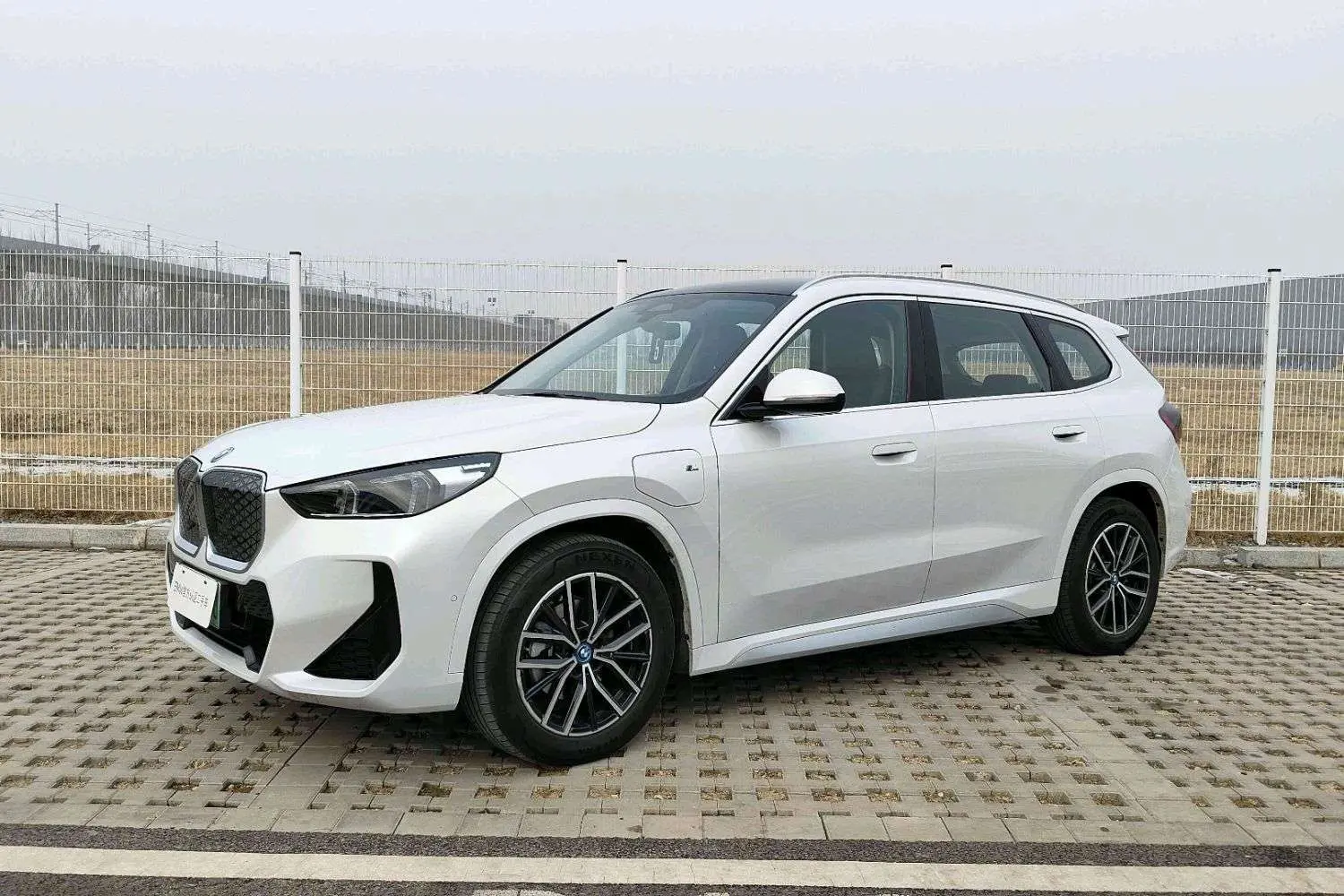 BMW iX1  из Китая