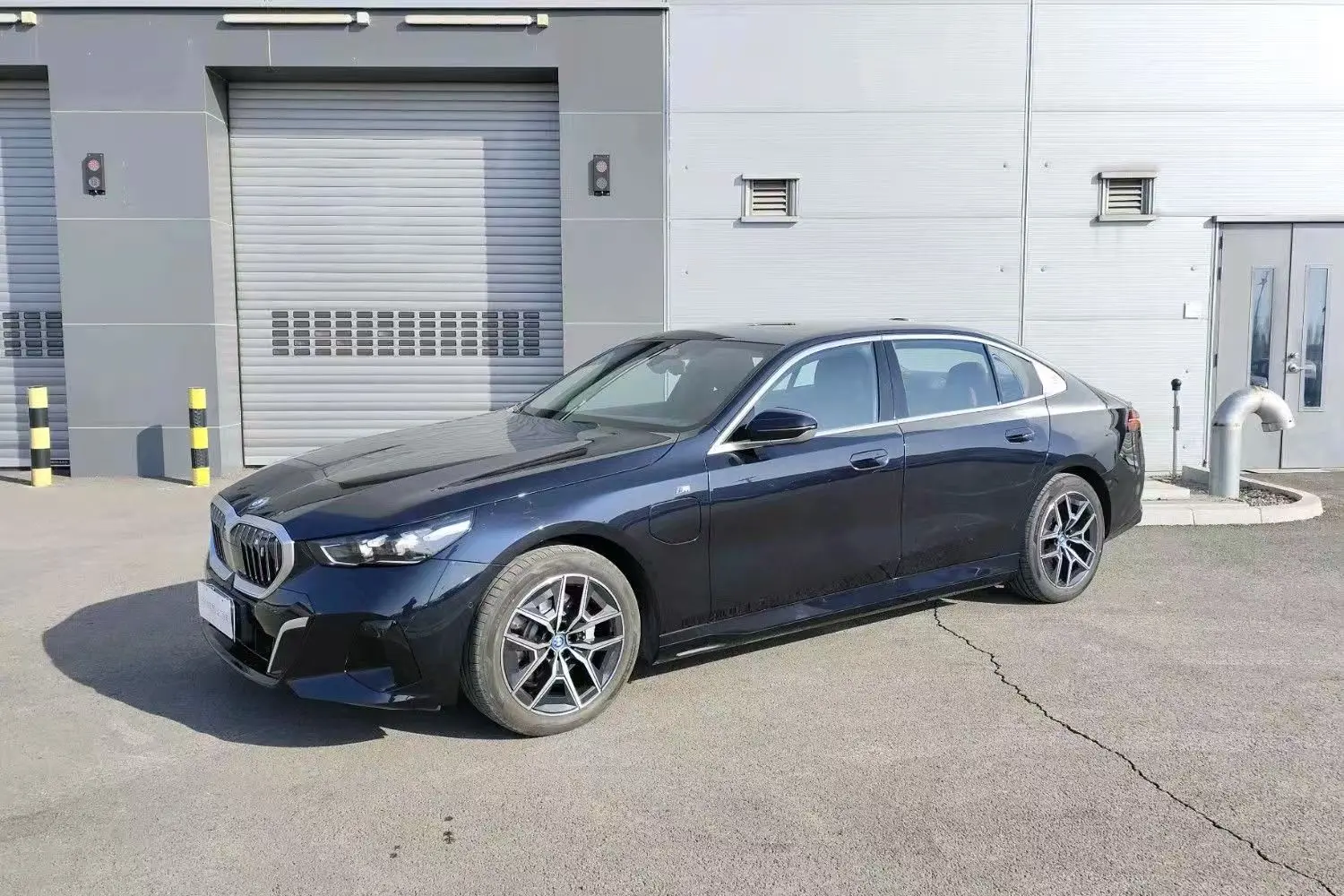 BMW i5
