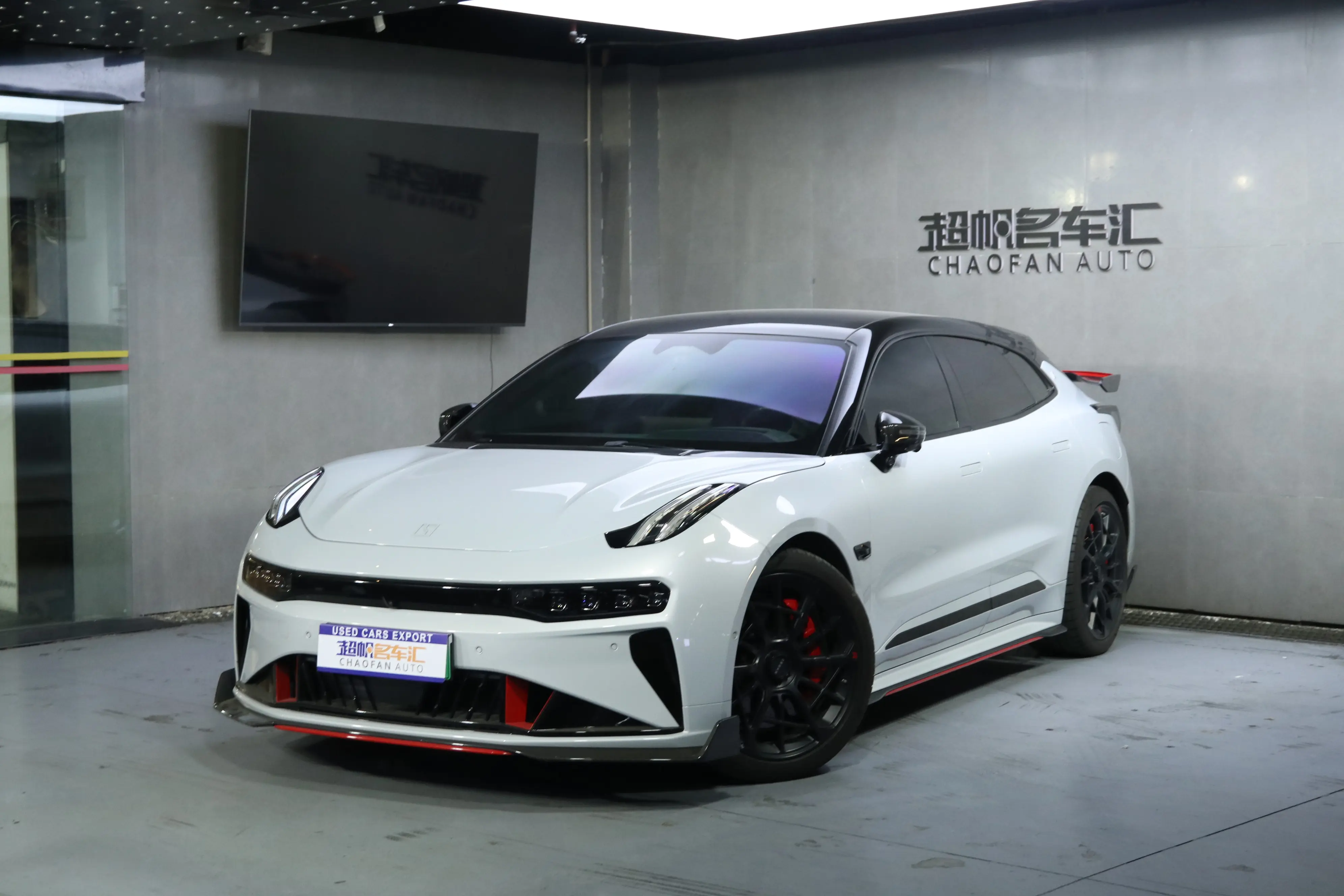 ZEEKR 001 FR  из Китая