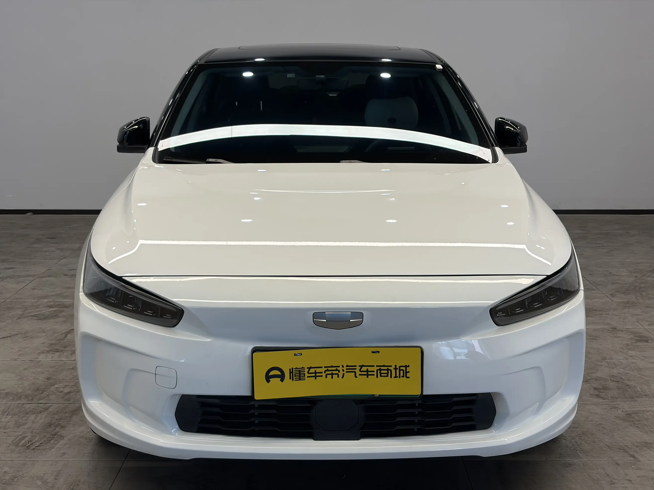 Geely Geometry A  из Китая