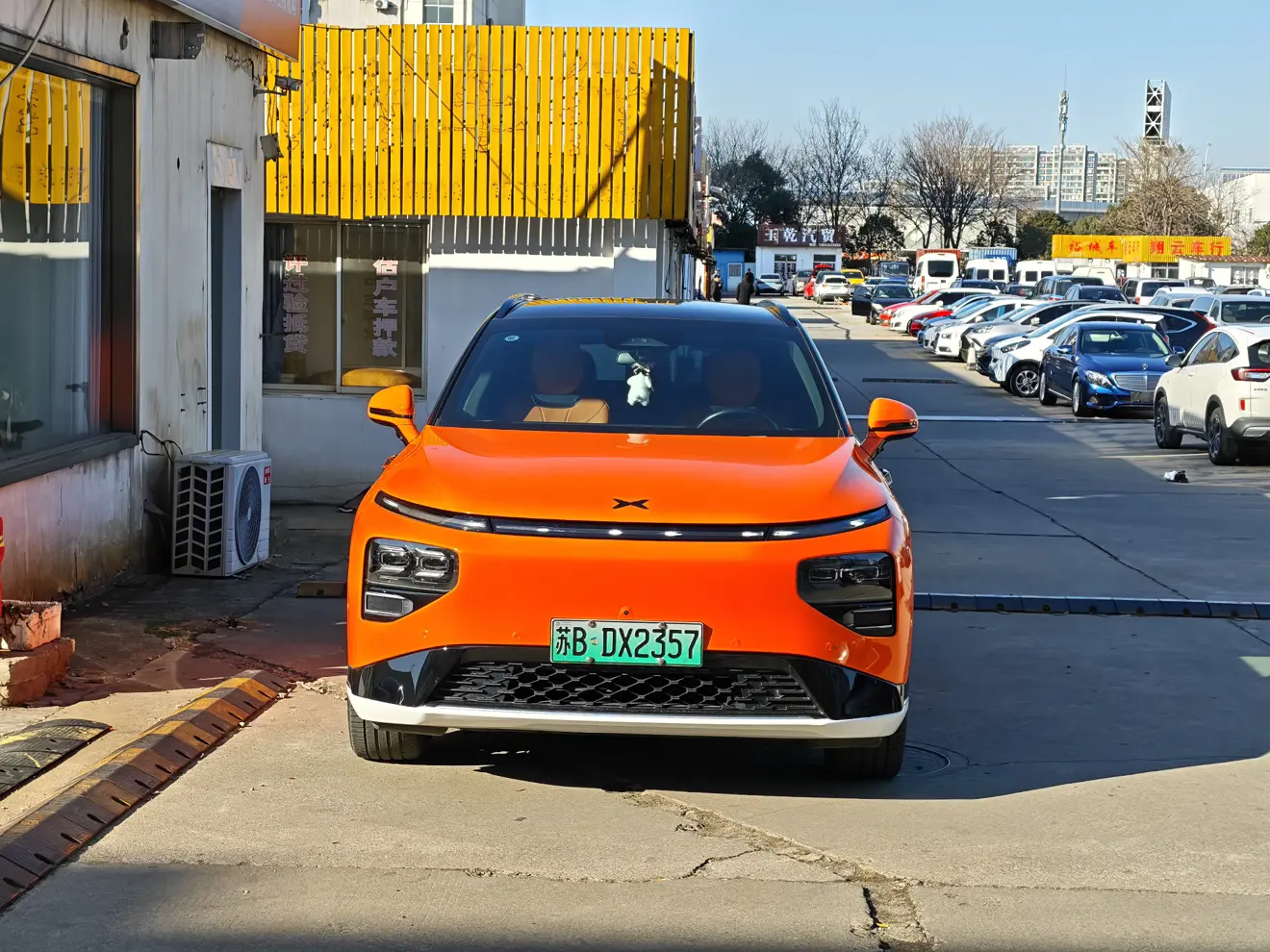 Xpeng G9  из Китая