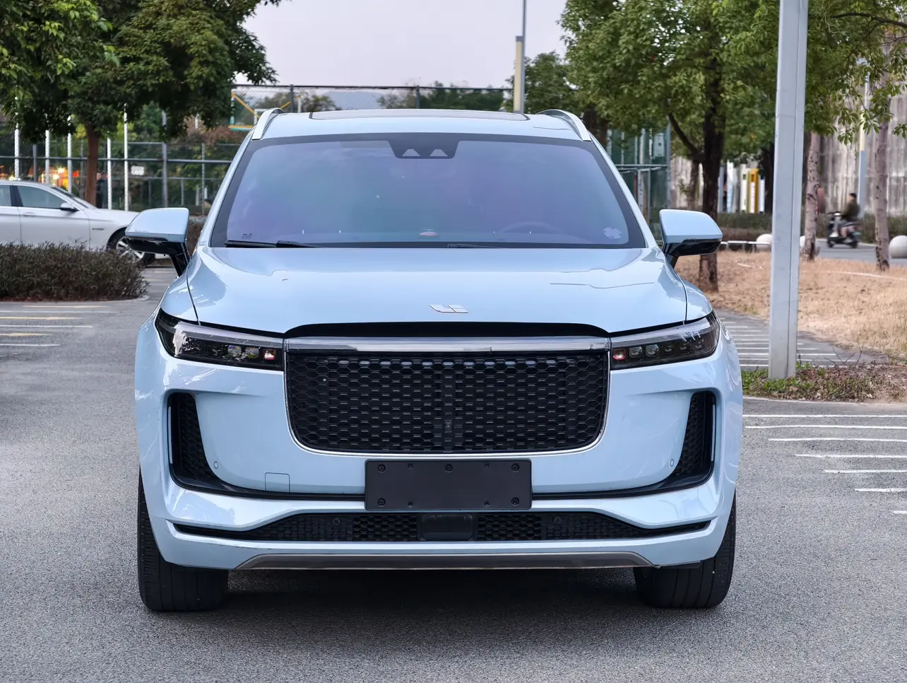 Li ONE (Ideal ONE)  из Китая