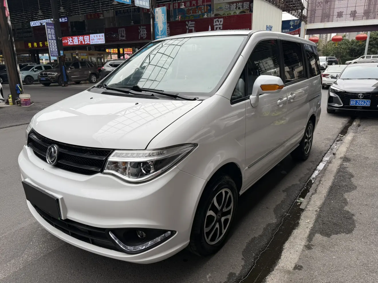 Dongfeng Shuaike  из Китая