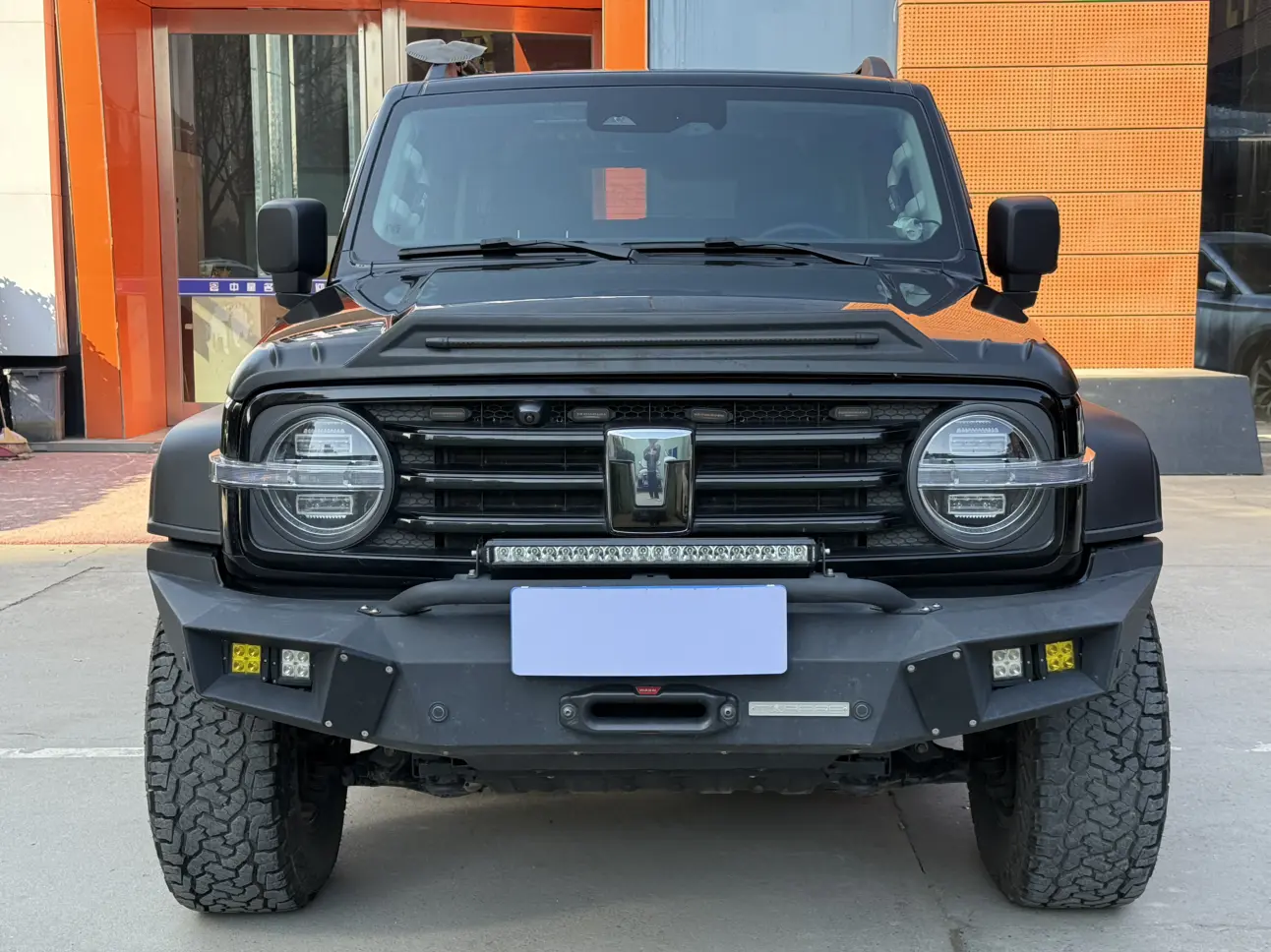 Tank 300  из Китая