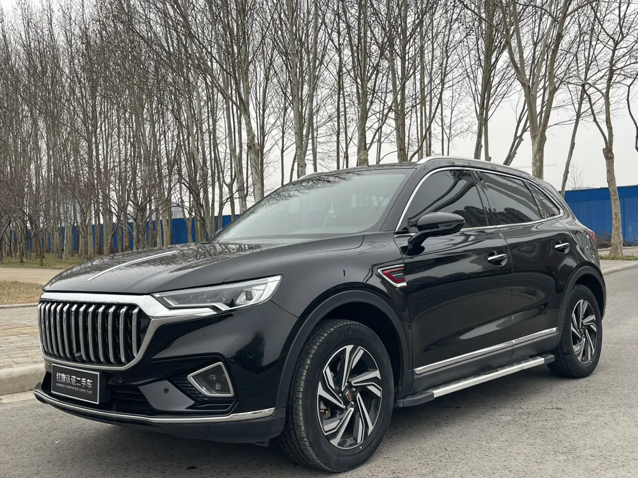 Hongqi HS5  из Китая