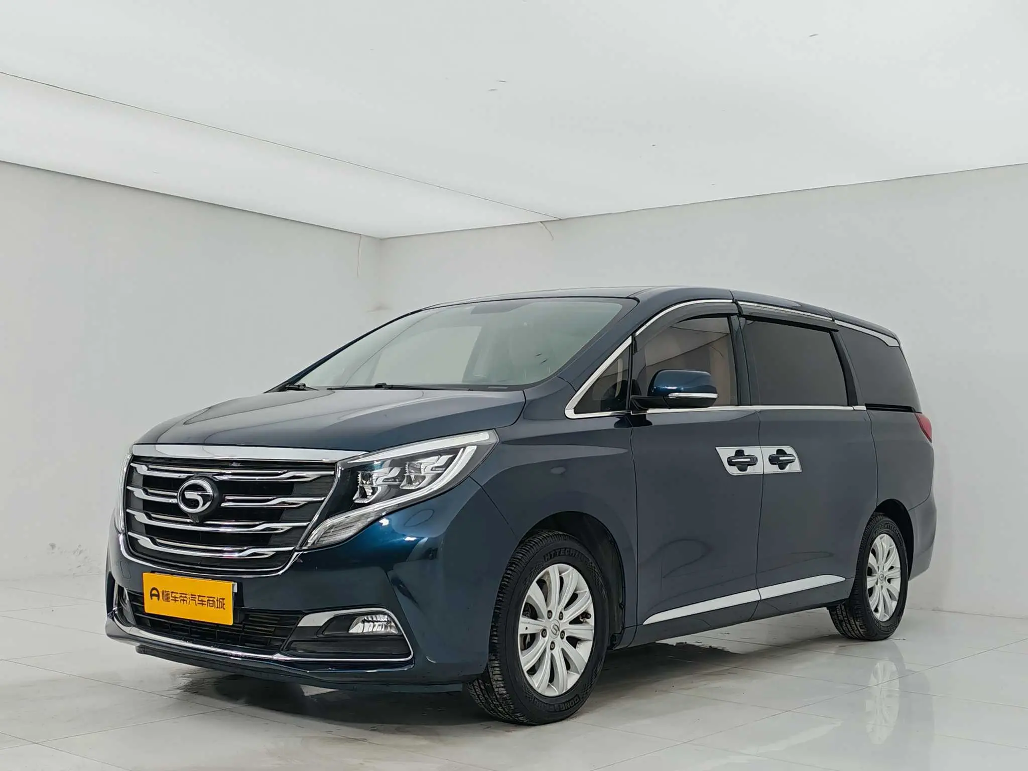 GAC Trumpchi M8  из Китая