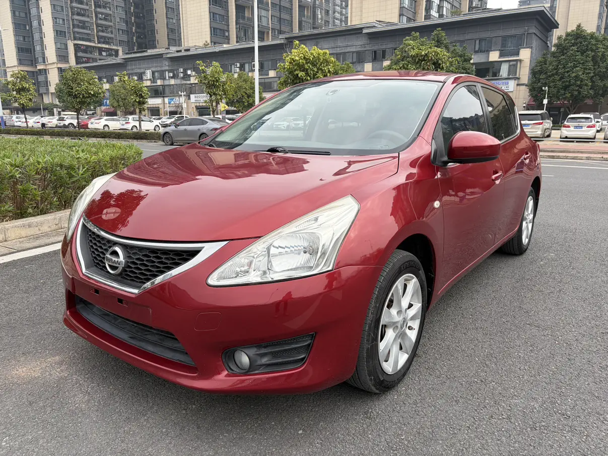 Nissan Tiida  из Китая