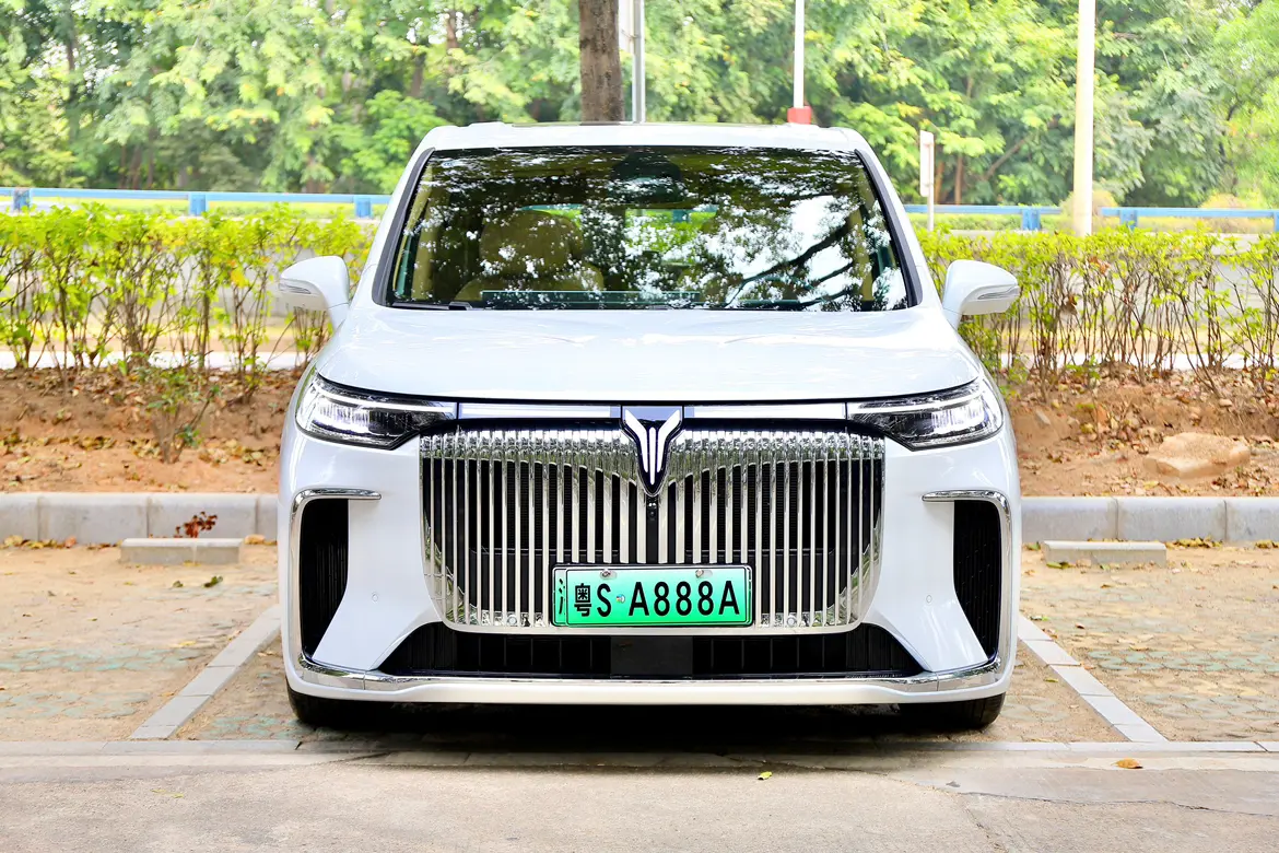 Voyah Lantu Dreamer PHEV  из Китая