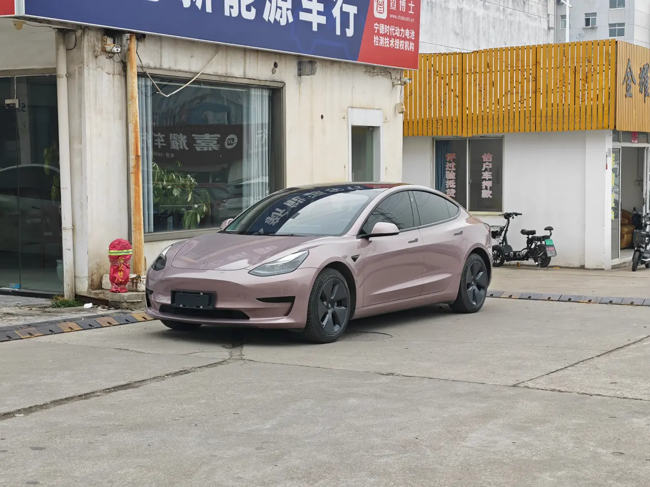 Tesla Model 3  из Китая