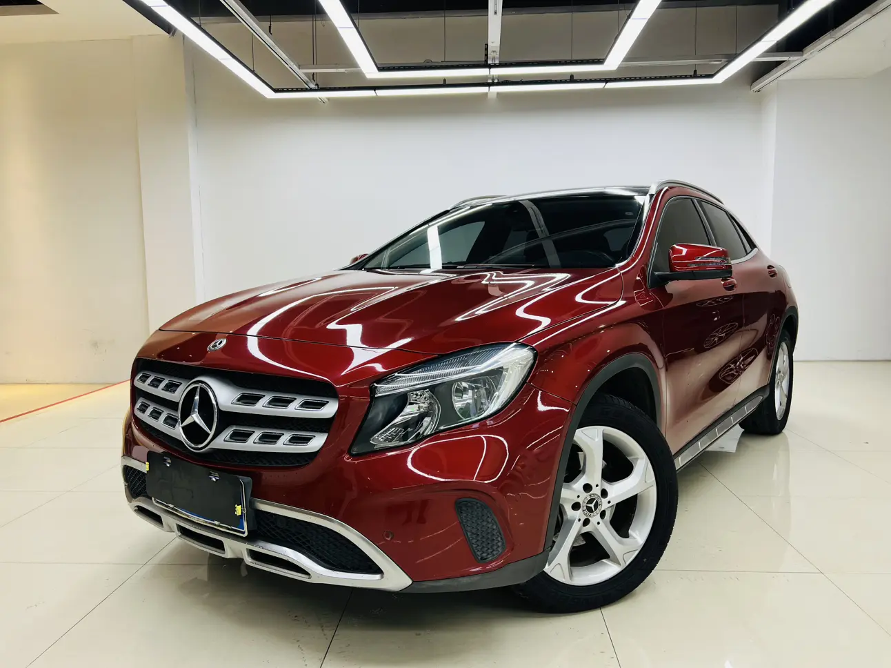 Mercedes-Benz GLA  из Китая