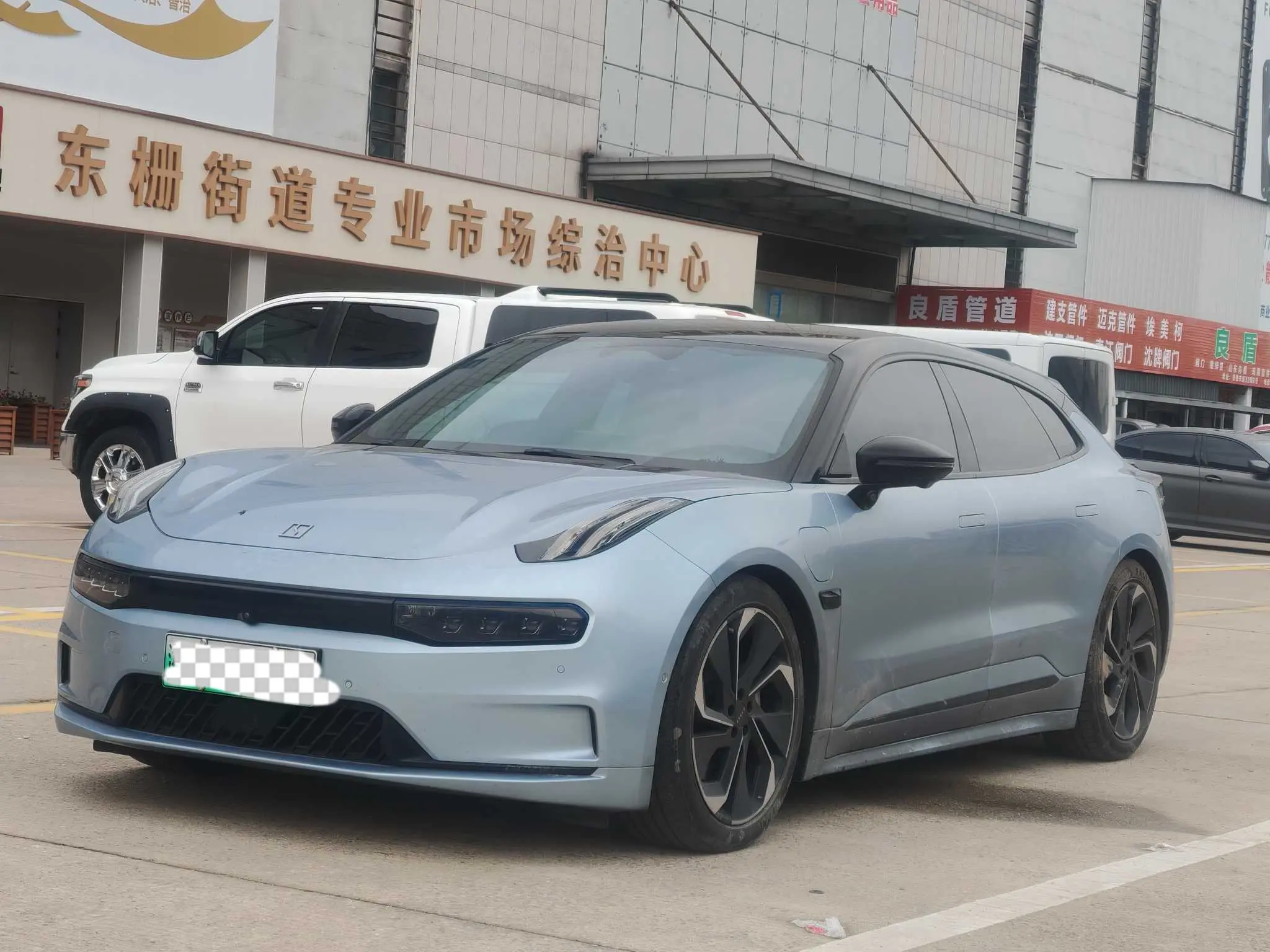 ZEEKR 001  из Китая