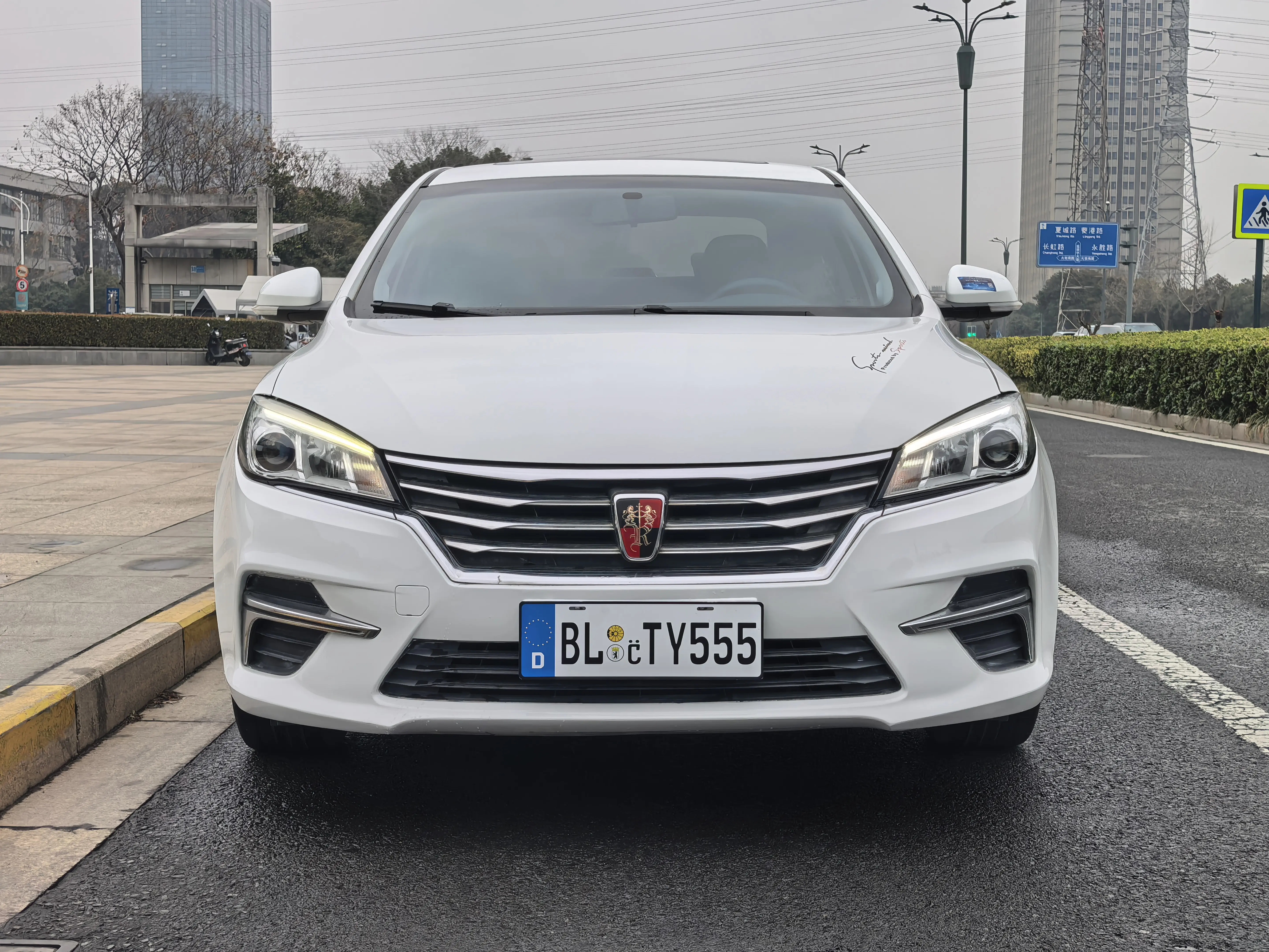 Roewe 360  из Китая