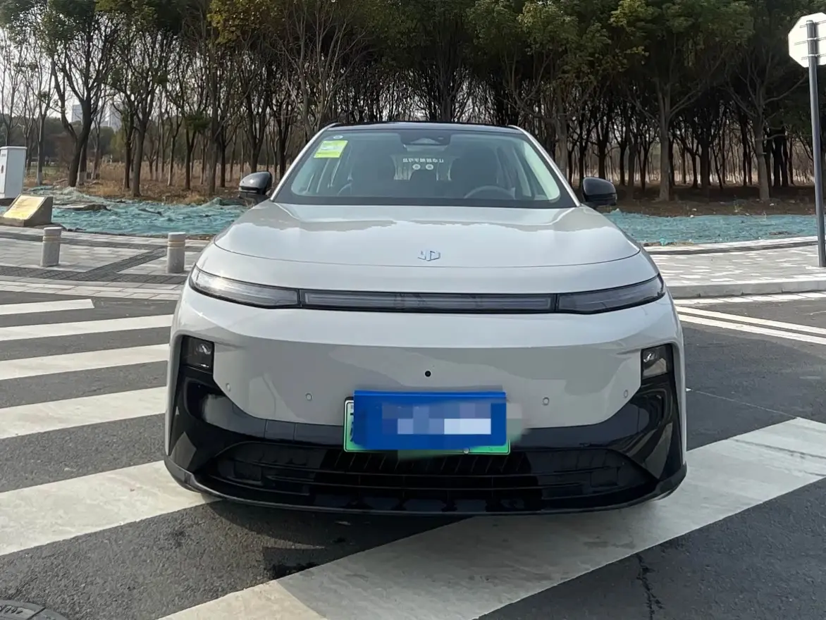 Leapmotor B10  из Китая