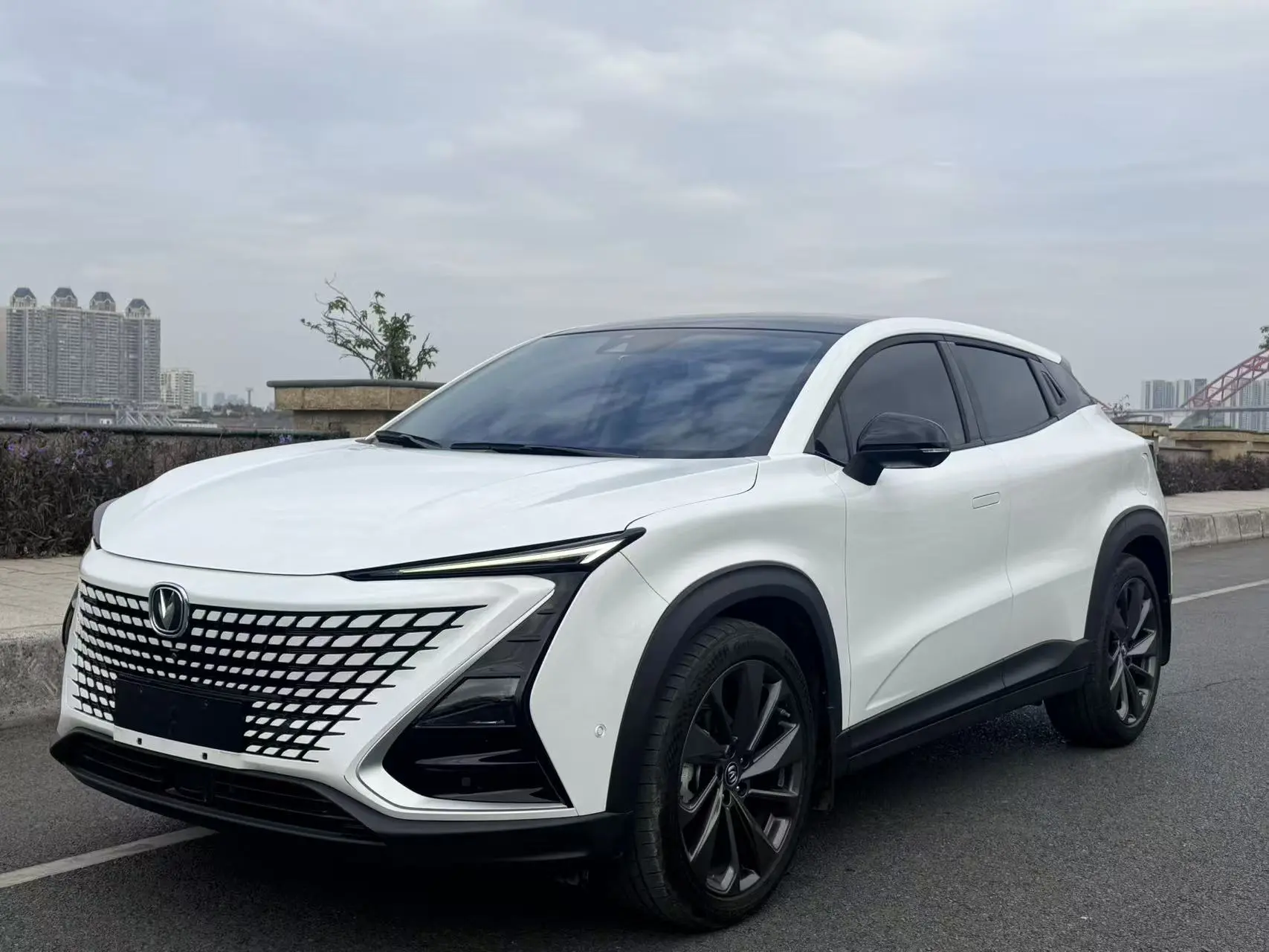 Changan UNI-T  из Китая