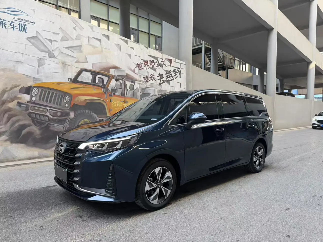 GAC Trumpchi M6  из Китая