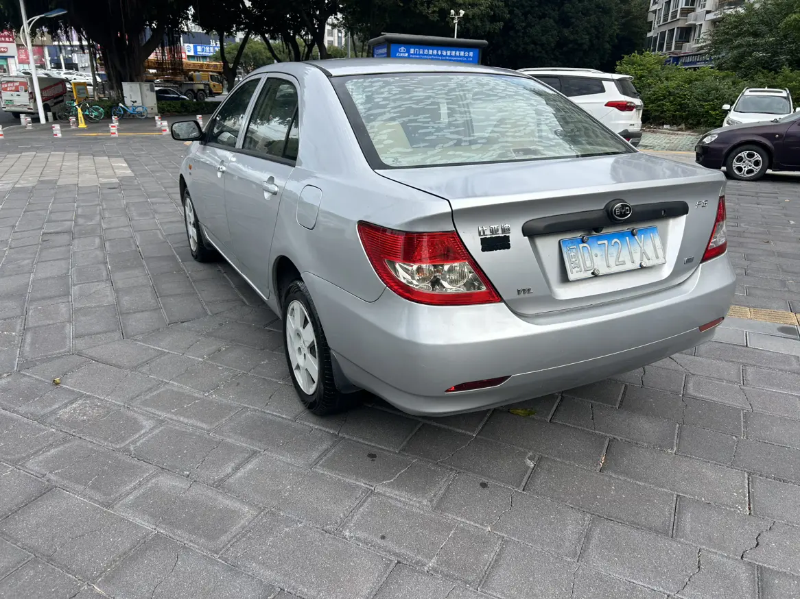 BYD F3