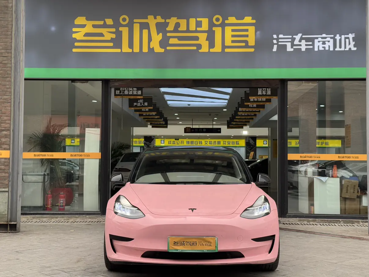 Tesla Model 3  из Китая