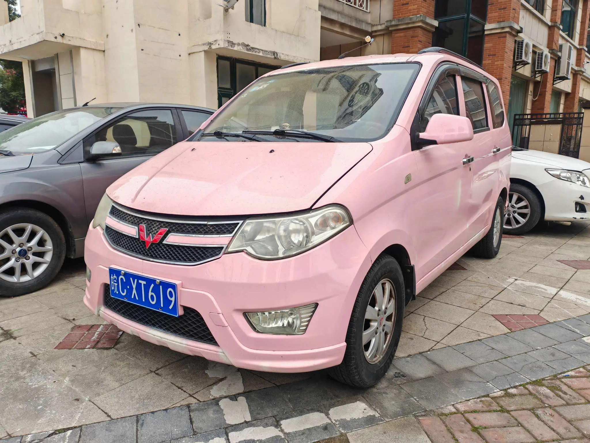 Wuling Hongguang  из Китая